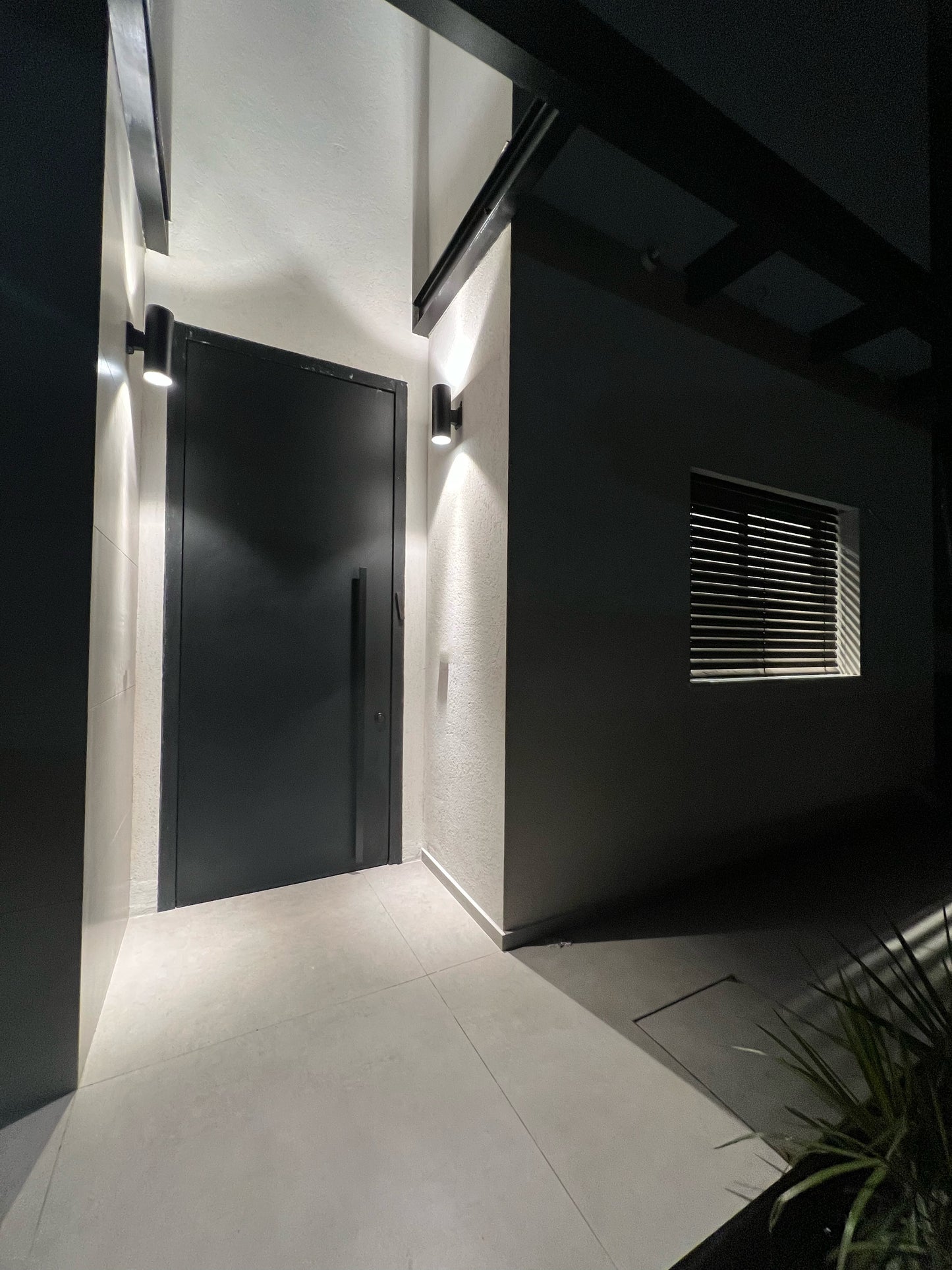 Modern Aluminium Outdoor Wall Led Light