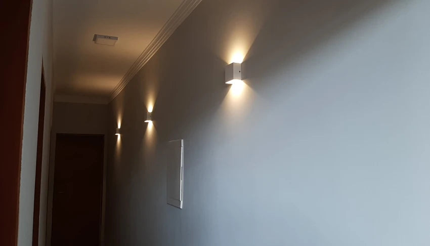 Up & Down Aluminum White LED Wall Light