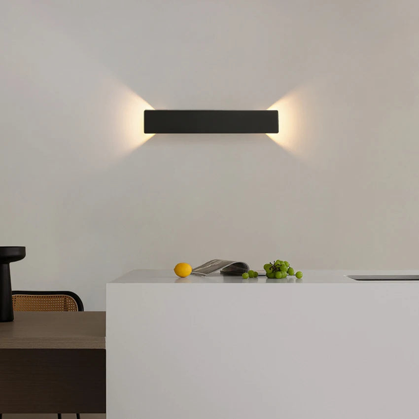 UP & Down Black Aluminum Rectangular Wall LED lamp - 6W